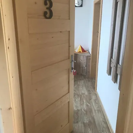 Kır Evi Mia *