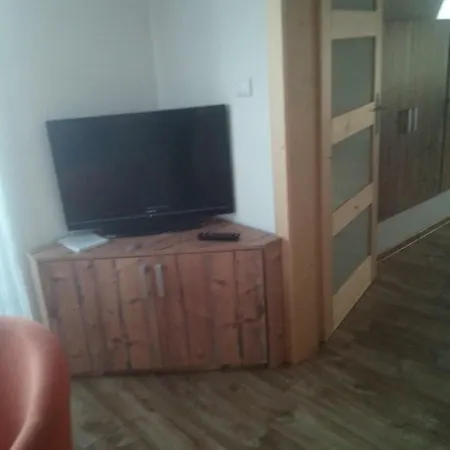 Mia Kır Evi